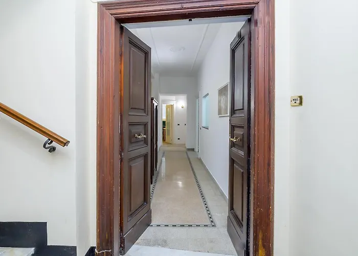 Salotto19 - Borghese Centro *