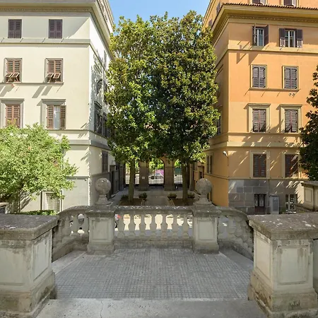Apartment Salotto19 - Borghese Centro Rome