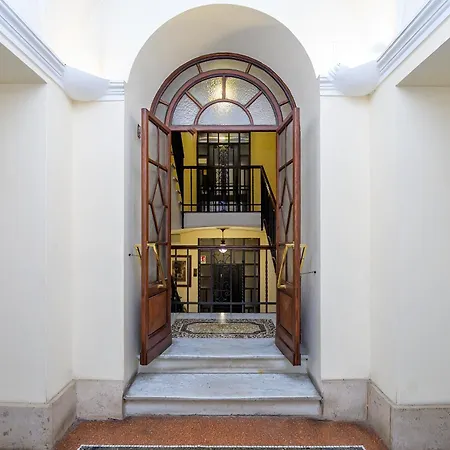Salotto19 - Borghese Centro