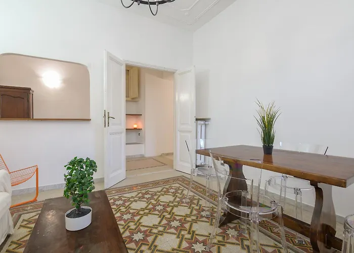 Salotto19 - Borghese Centro